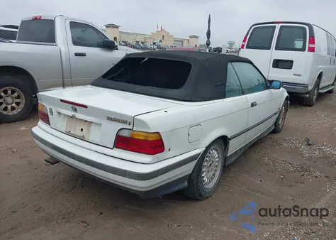 1995 BMW 325 Ic Automatic z USA, uszkodzony, nr VIN WBABJ6321SJD39708